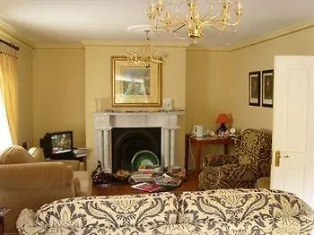 Hotel Beniska House 3*